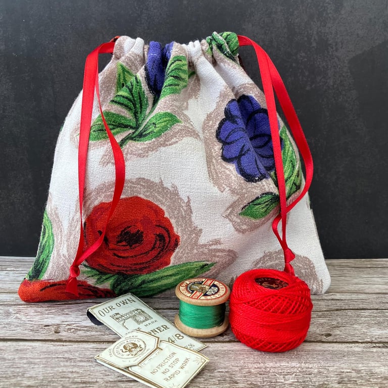 1950s Vintage Barkcloth Fabric Drawstring, Bag Red Roses and Purple Flowers, Red