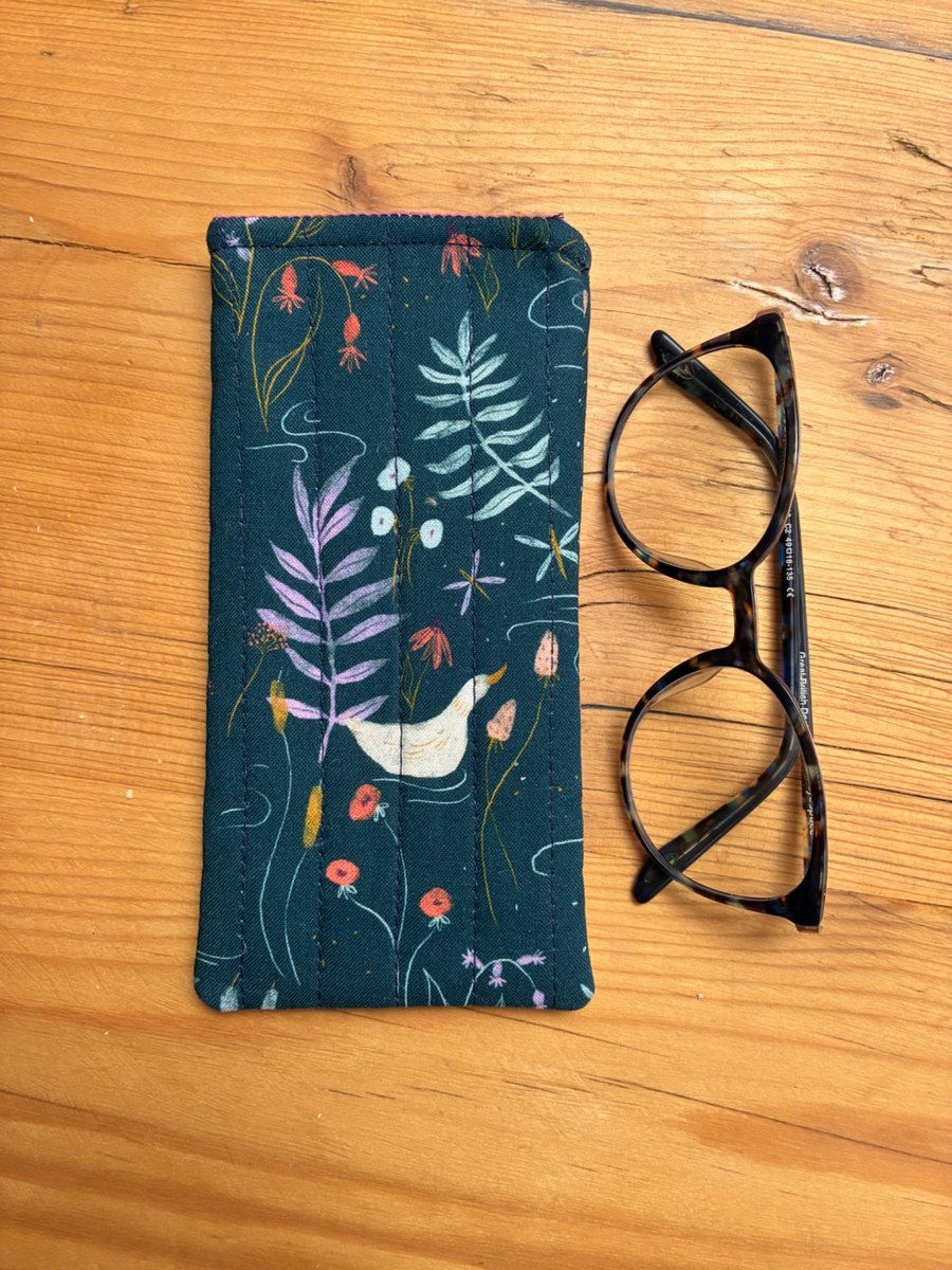 Ducks On A Pond Quilted Fabric Glasses Case