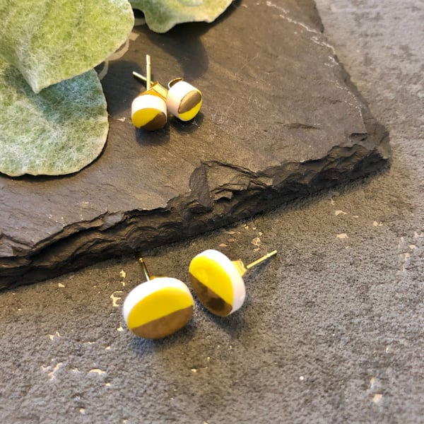 Ceramic button earrings - Lemon yellow