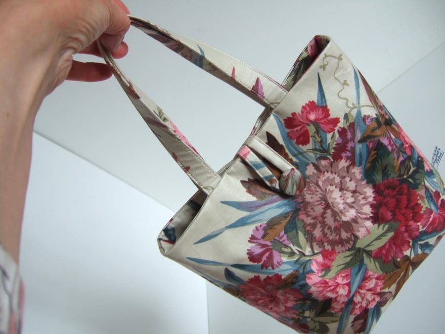 Small bucket bag made from a 1980's vintage floral fabric. Seconds Sunday.