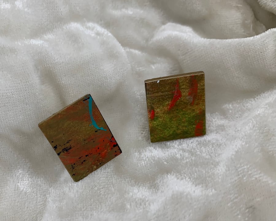 Stainless steel post earrings 