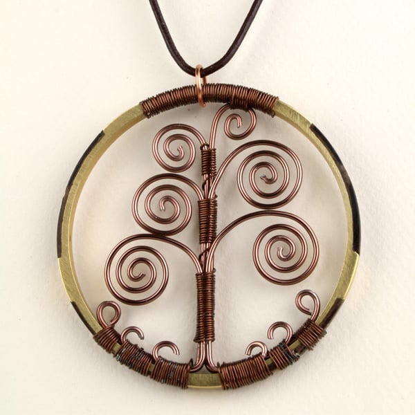 W023 DECORATIVE TREE OF LIFE NECKLACE