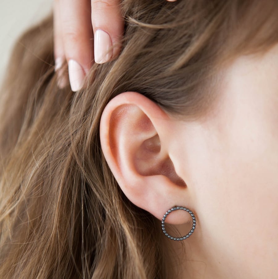 Dark Grey Silver Circle Earrings