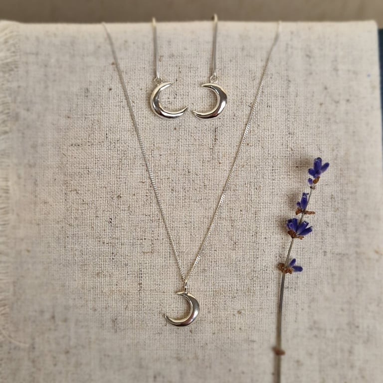 Handmade Sterling Silver Crescent Moon Pendant – Selene Necklace