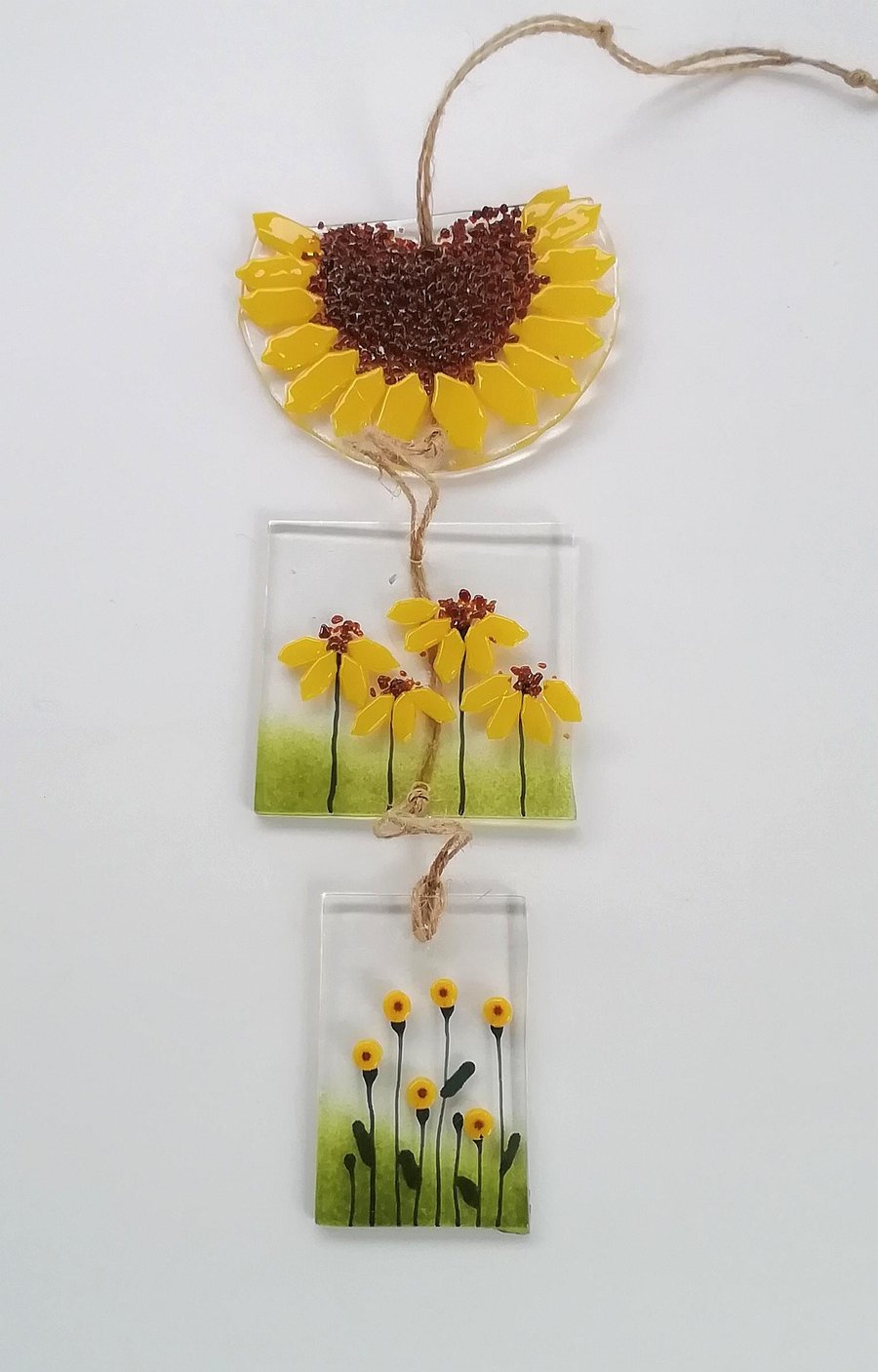 Fused Glass Sunflower Suncatcher: Handmade Garden & Patio Decor