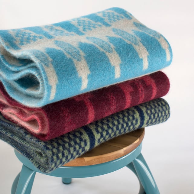 Victoria Logan - Knitted Textiles