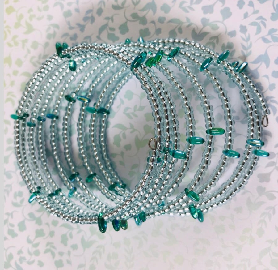 Stunning Leaf & Vine Memory Wire Bracelet