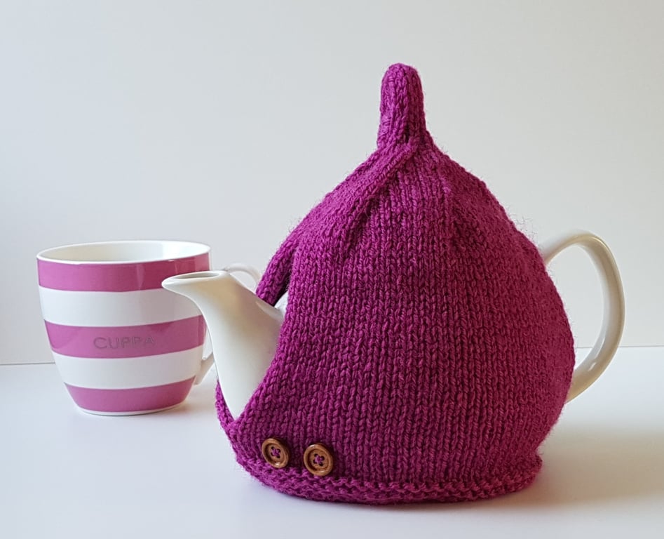 Tea Cosy in Raspberry Pink Aran Wool