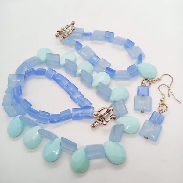Ice Blue Teardrop And Square Bead Jewellery Set