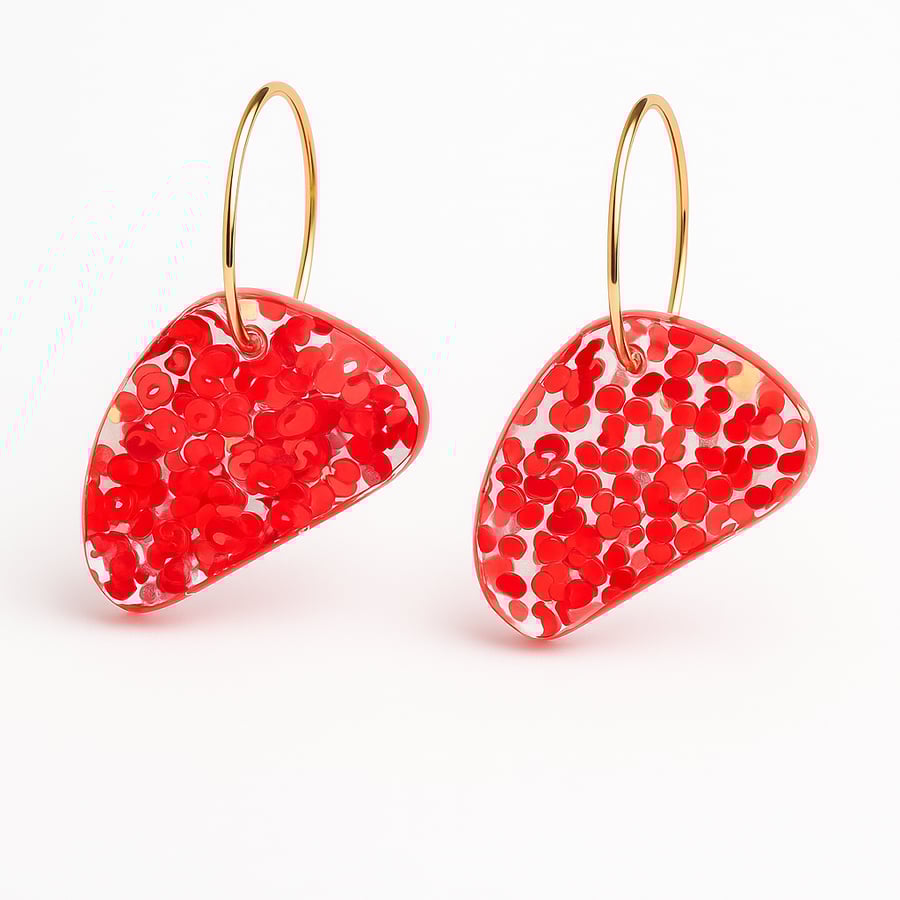Pink Heart Confetti Resin Hoop Earrings – Playful Dangle Drop Earrings 