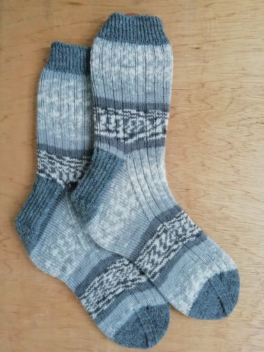 Socks, hand knitted, LARGE, adult size 9-11