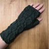 Alpaca Fingerless Gloves Bottle Green