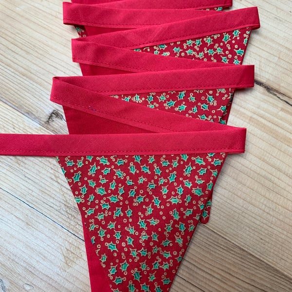 Holly Print Fabric 8 Flag Christmas Bunting