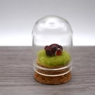 small glass robin keepsake figure