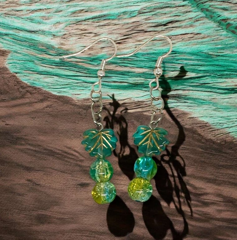 Aqua leaf dangles