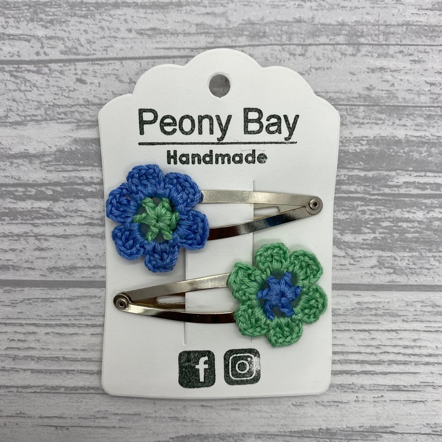 Girl’s hair clips, green & blue flower hair clips