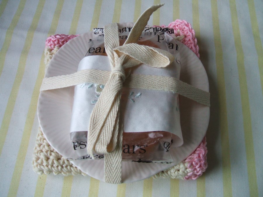 Crocheted cotton face cloth, with vintage soap dish and Pears soap