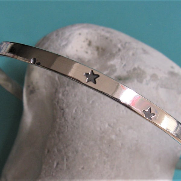 Star bangle in sterling silver