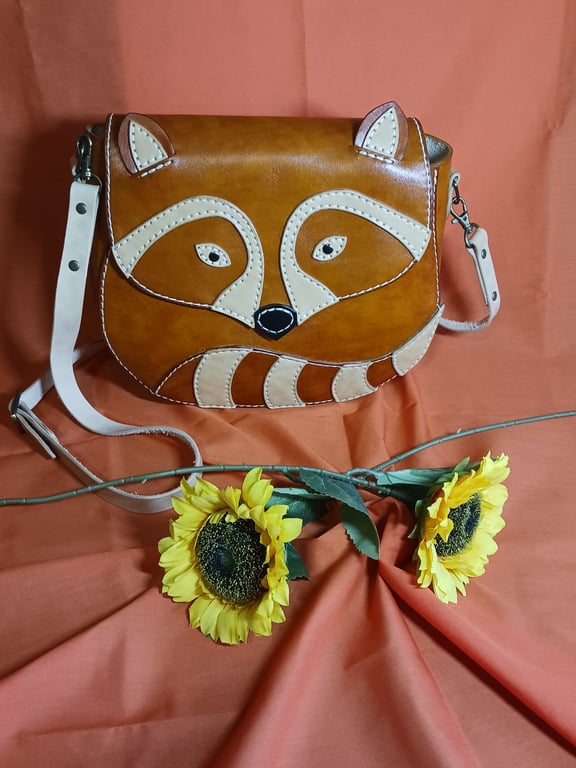 Tan Leather Raccoon Handbag Novelty Animal Shaped Shoulder Bag - Quirky Gift f