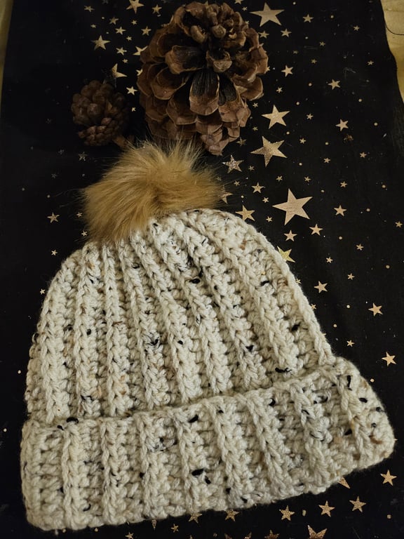 Bobble Beanie Hat Dark Cream Speckled 