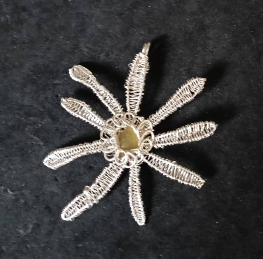 MOON DAISY - Pendant 
