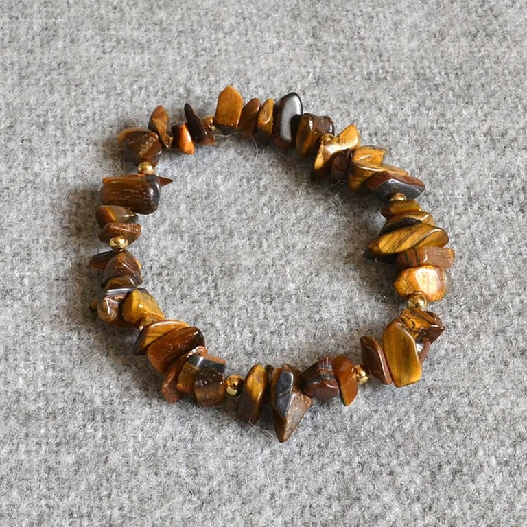 Tiger’s Eye Chip Children’s Elastic Bracelet with Gold-Plated Spacer Beads
