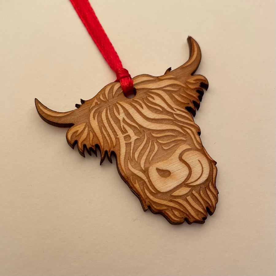 Etched wooden highland cow decoration