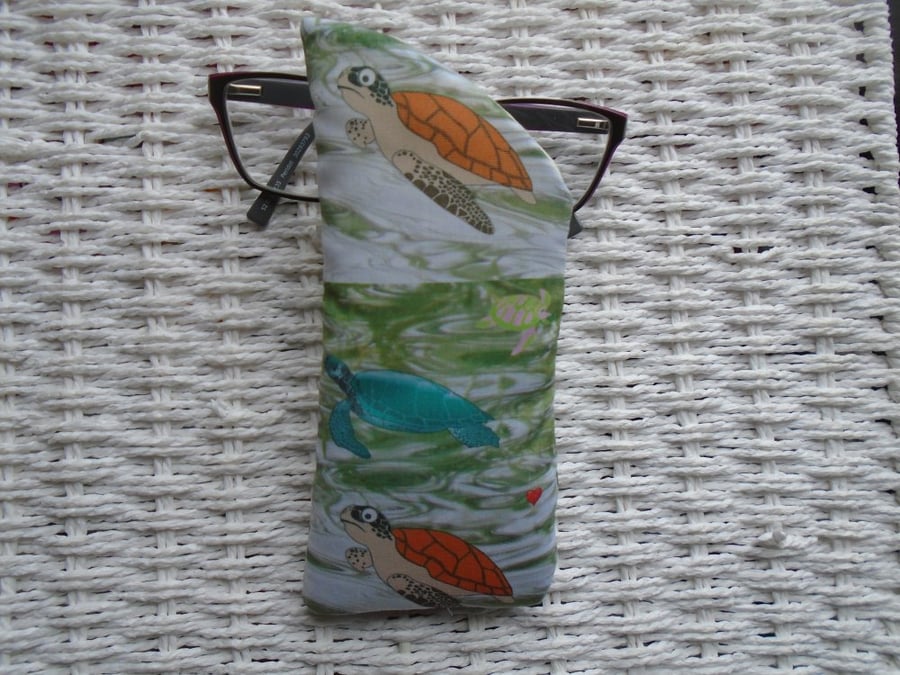 Turtle Turtles Glasses Case. 