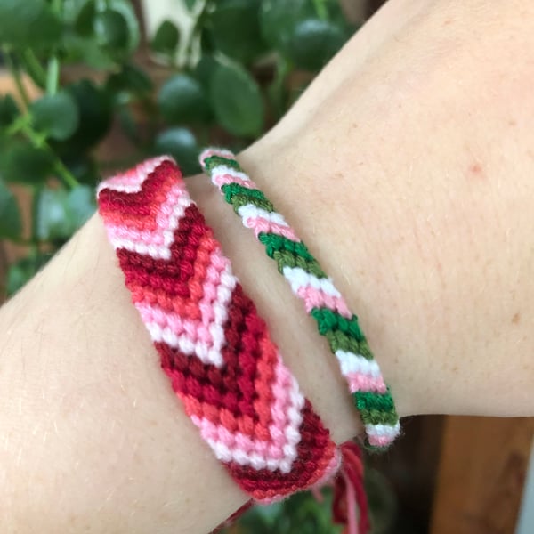 Friendship bracelets - 4 threads