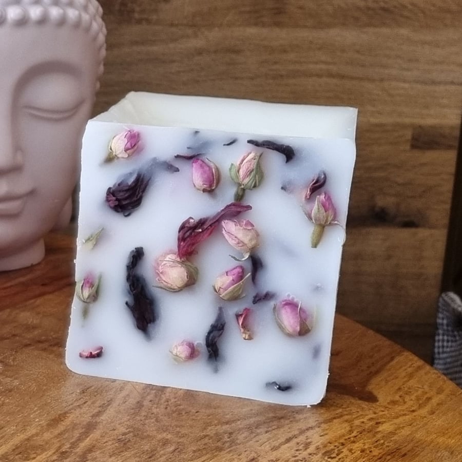 Plant Potholder Small Square White Wax Container With Dried Flower Decoration