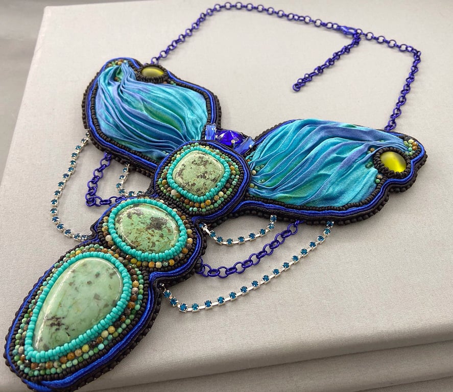 Natural Turquoise Stone Beaded Bib Necklace with Silk