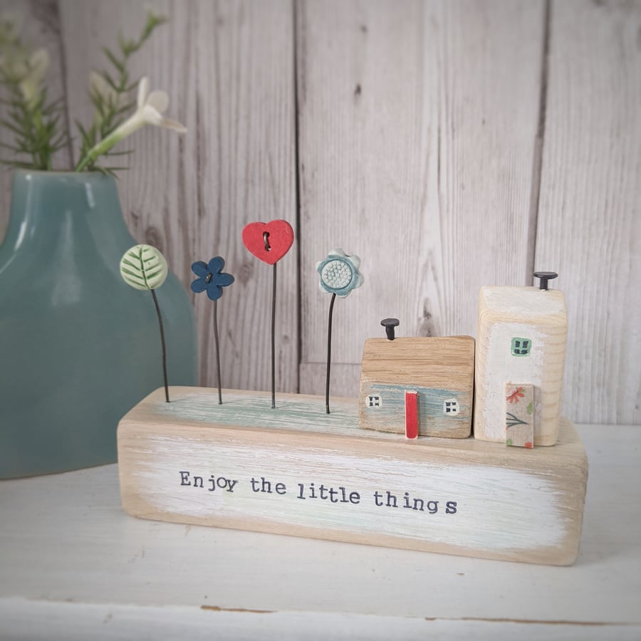 Little Wooden Houses with Clay & Button Garden 'Enjoy the little things'