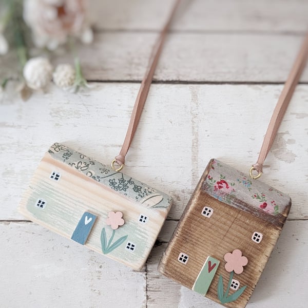 Set of 2 Wooden Floral House Hanging Decorations
