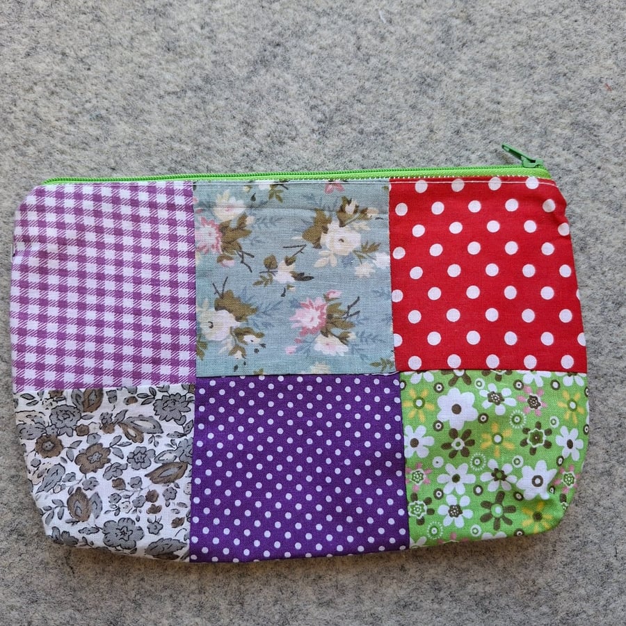 Make up bag. Zipped Make Up Bag