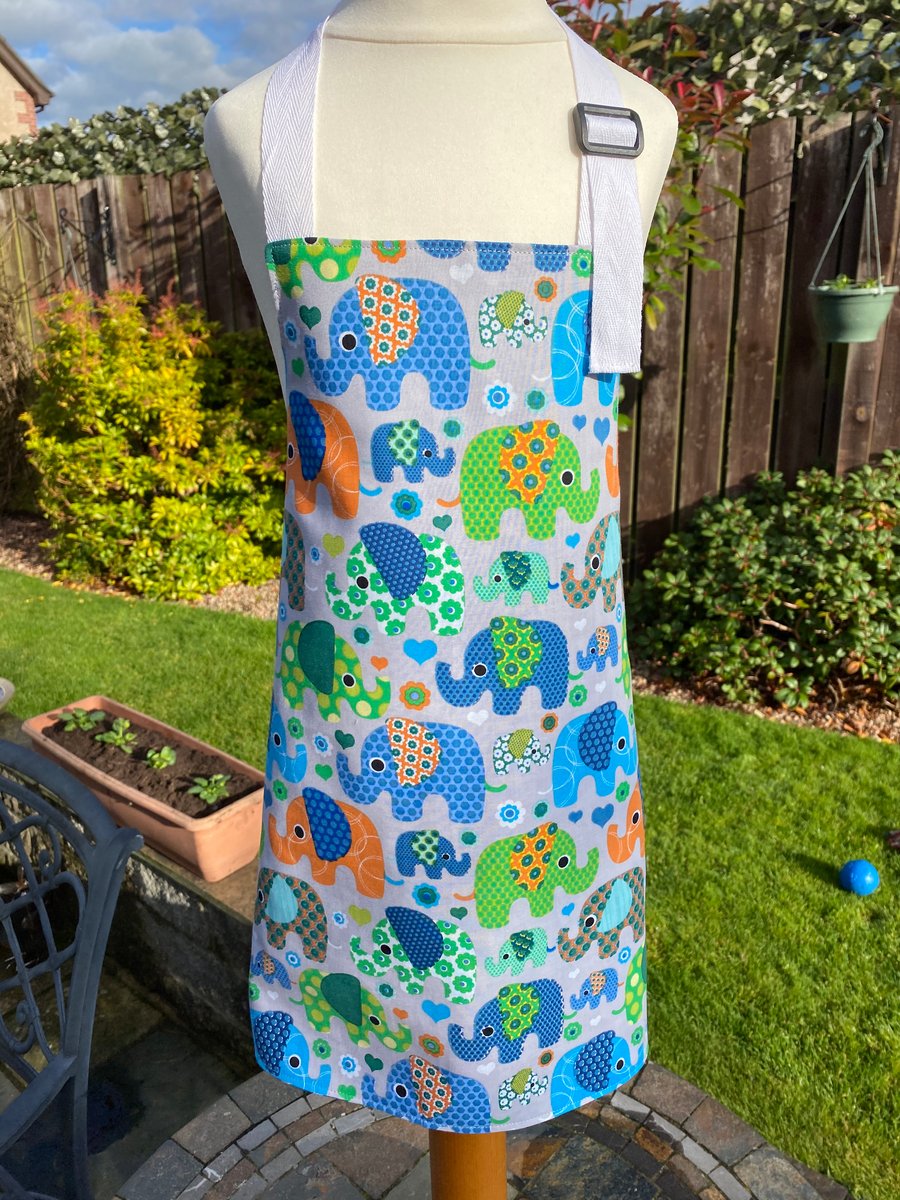 Child’s Reversible Apron with Elephants - Small (3-6 years approx)