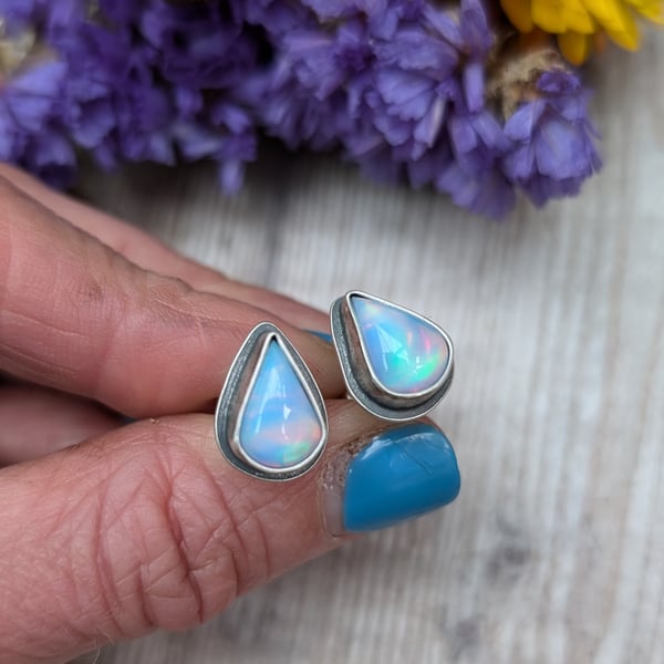 Silver and White Aurora Opal Teardrop Stud Earrings