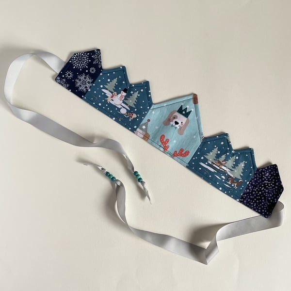 Reusable Christmas Crown with Doggies