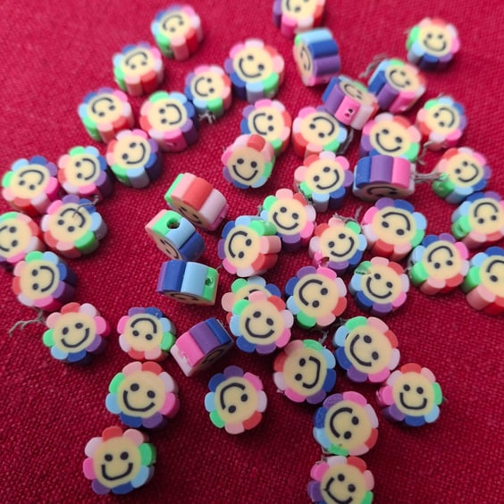 50 x Handmade Polymer Clay Mixed Colour 10mm Smiley Faces Beads