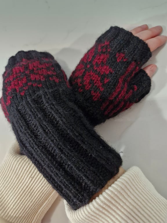 Cosy hand knitted winter wrist warmers or fingerless gloves black & winesize s-m