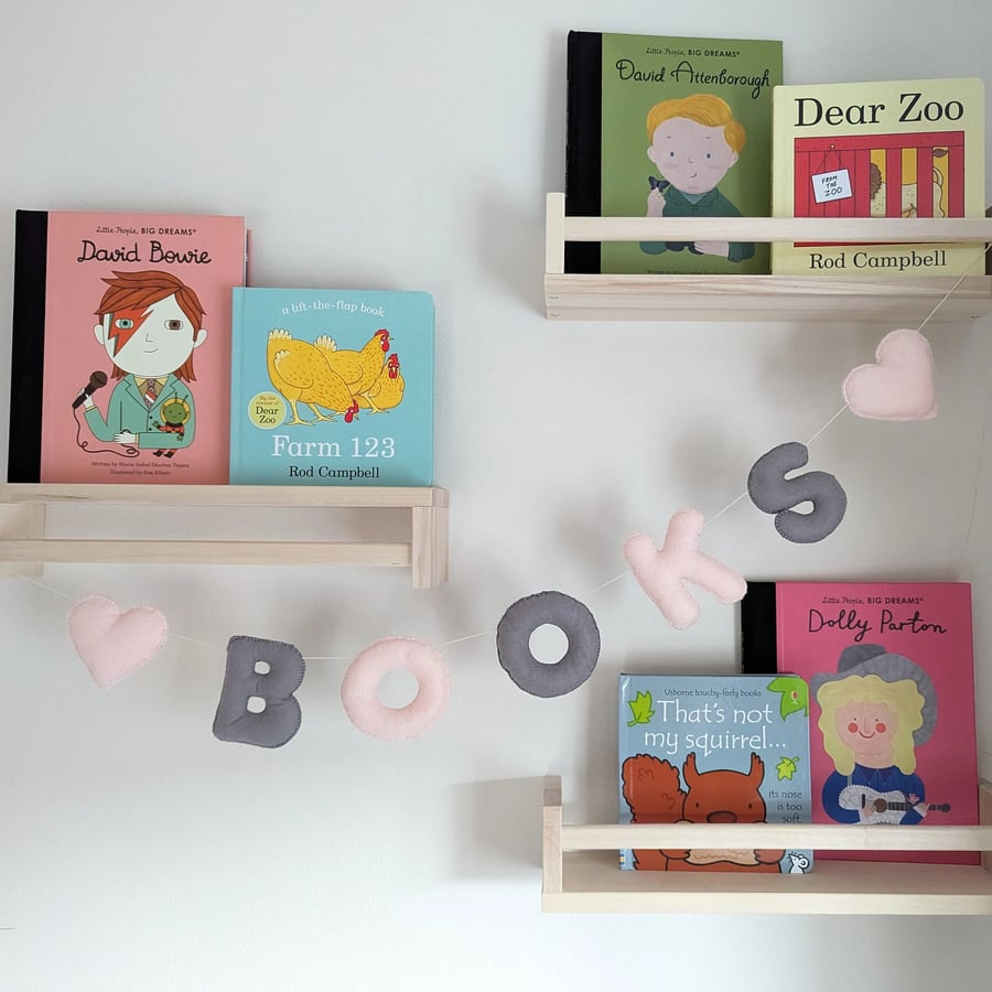 Books & Heart Nursery Garland Bunting