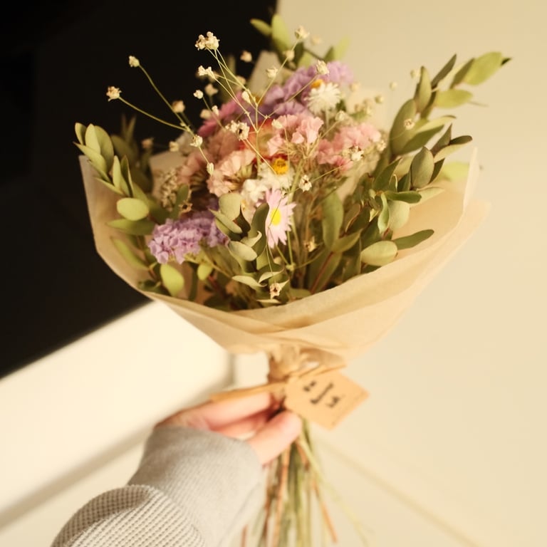 Medium Dried Flower Bouquet