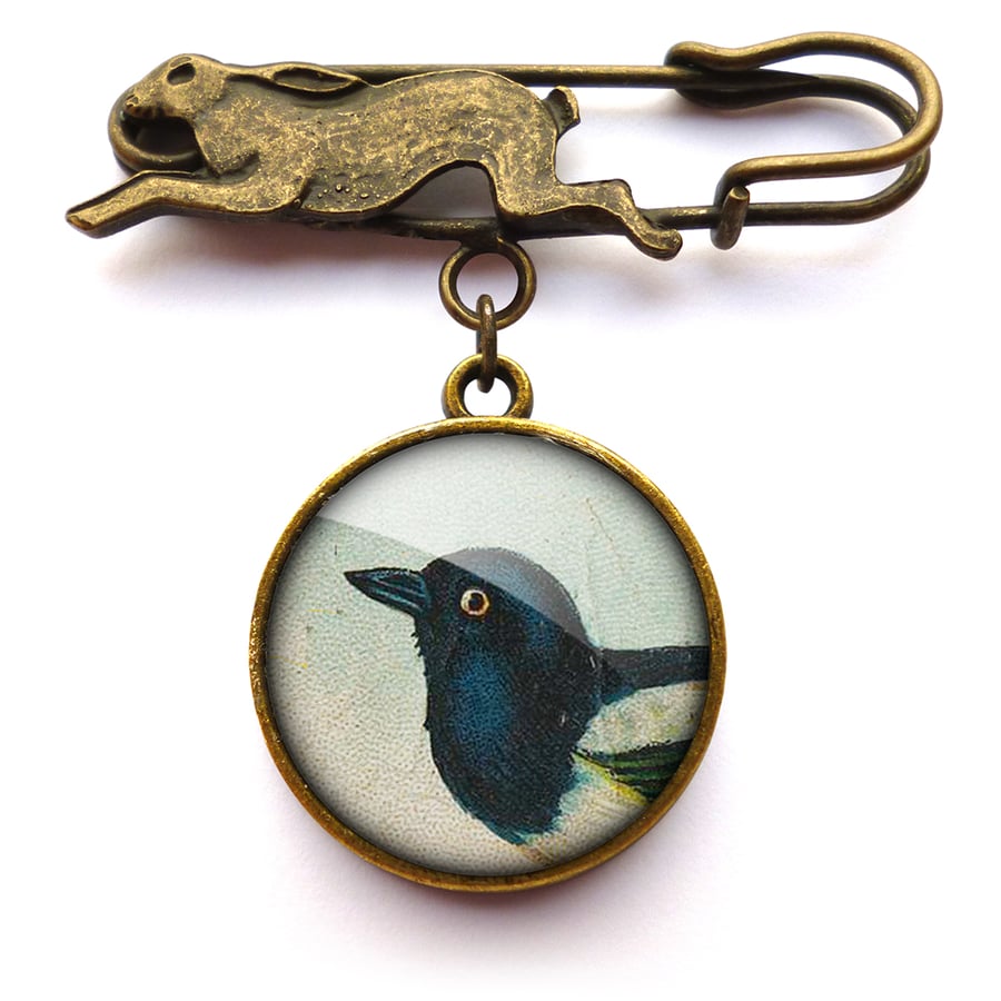 Magpie Hare Pin Brooch (TB08)