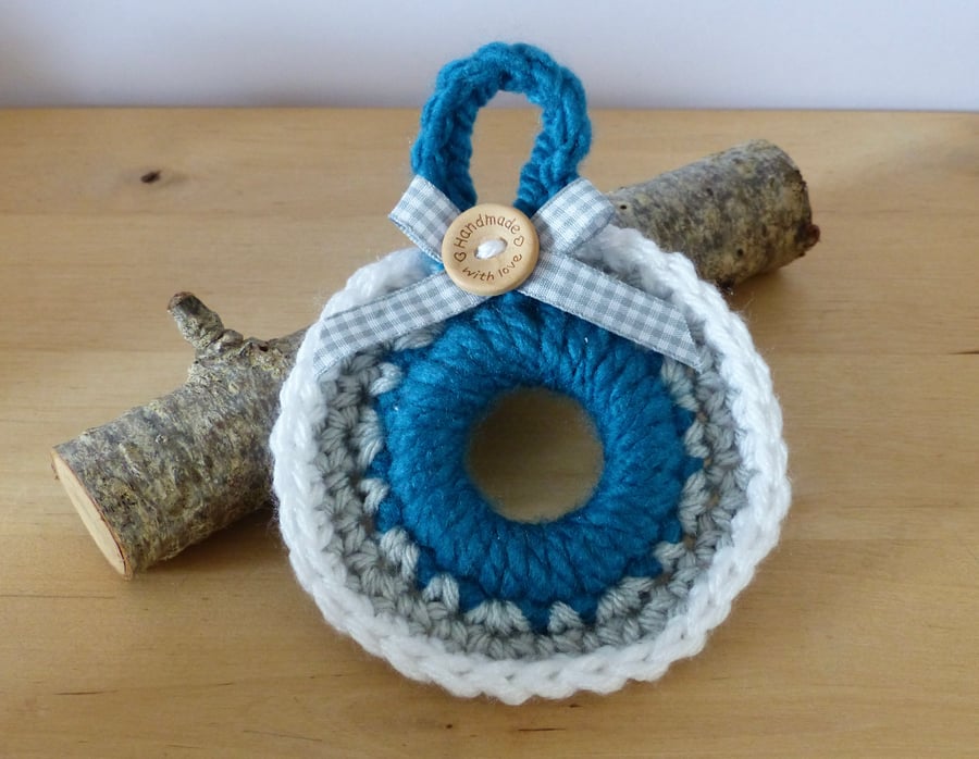 Crocheted Hanging Wreath Decoration