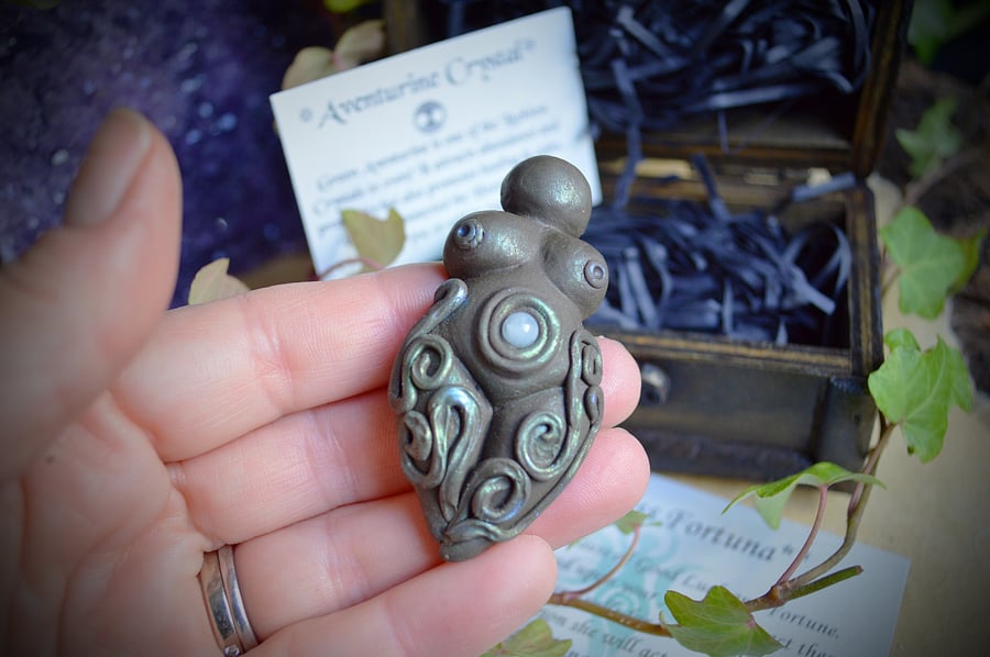 Goddess Fortuna goddess of luck Aventurine and Aquamarine crystals talisman Alta