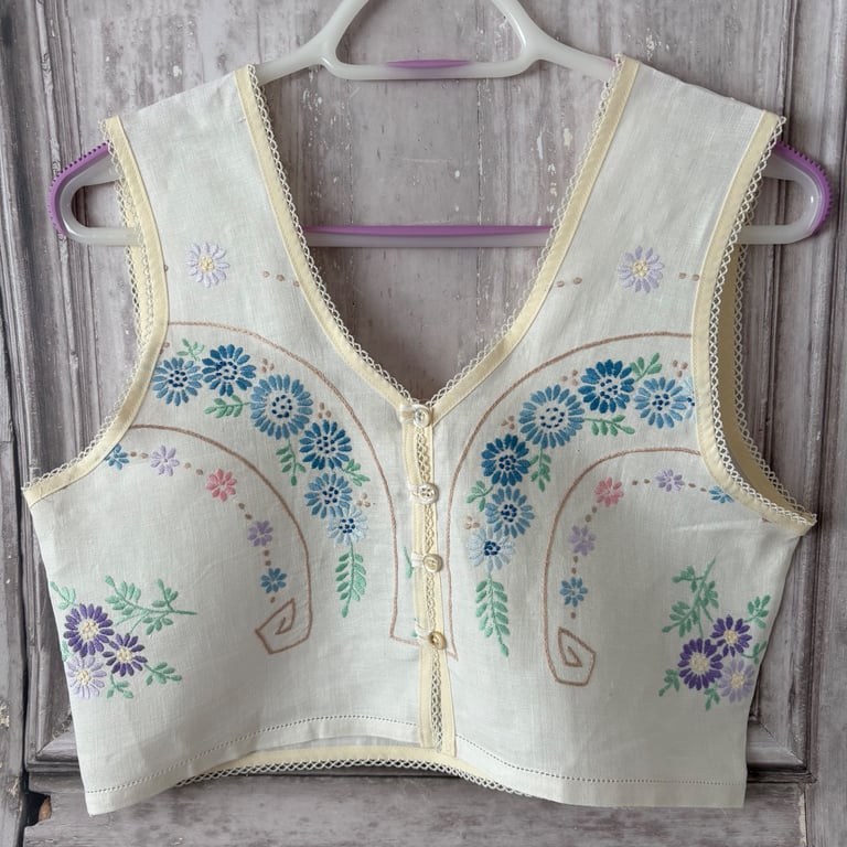 Top, Sleeveless, Repurposed Embroidered Linen  STH 0004