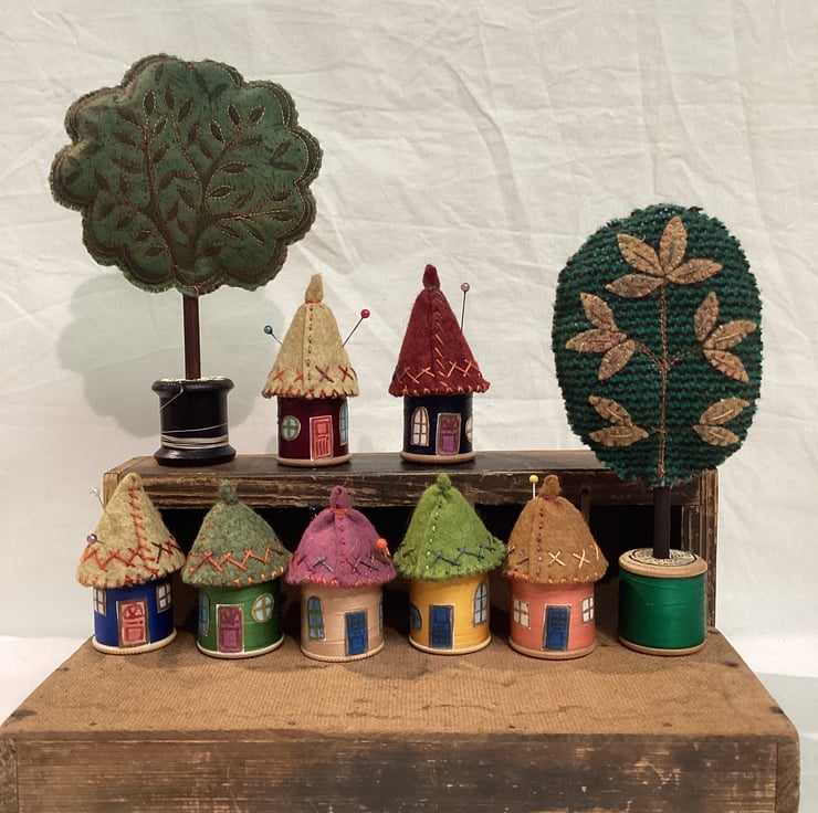 Pointy Pin Cushion No2 Folksy