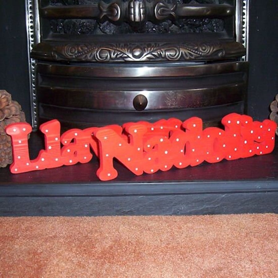 Freestanding Wooden Nadolig Llawen