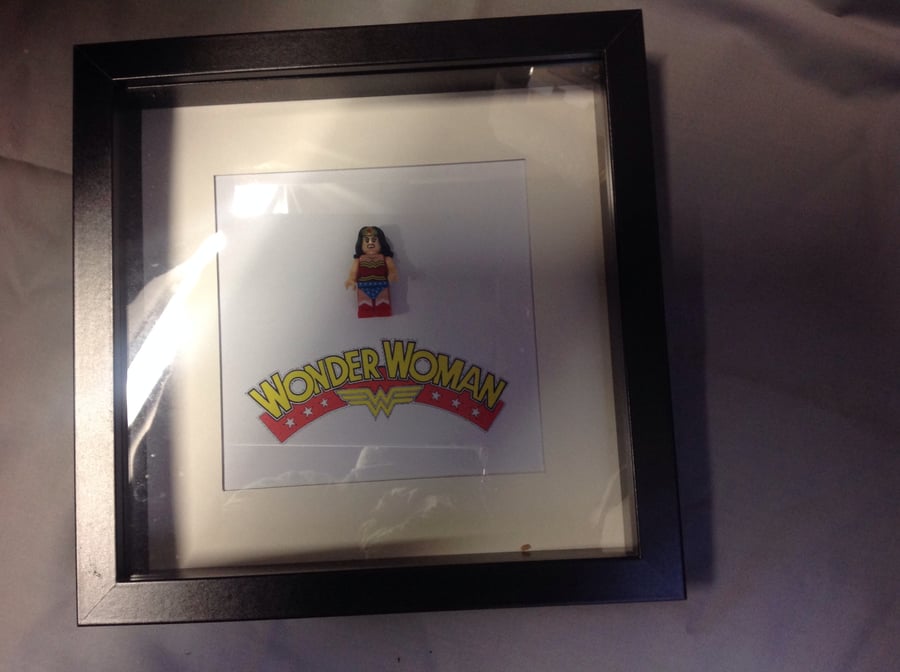 WONDER WOMAN - FRAMED LEGO FIGURE