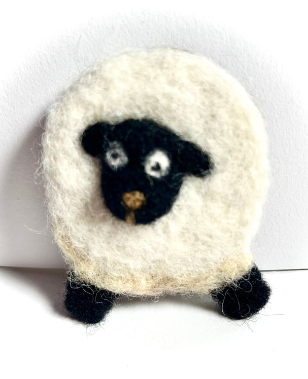 Sheep Pin Brooch - Needlefelted