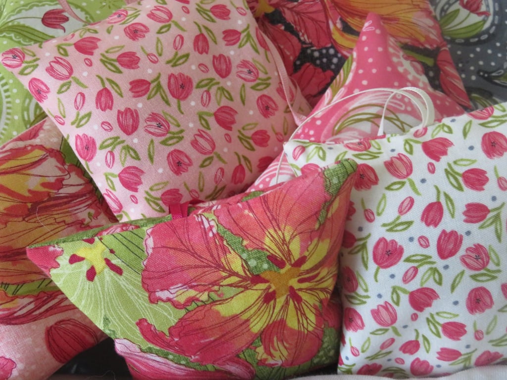 Set of 2 Lavender Bags, Tulip Tango